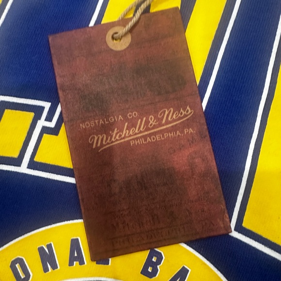 Women’s Mitchell and Ness Dallas Mavericks Pullover Crew Size Medium NWT - Picture 6 of 9